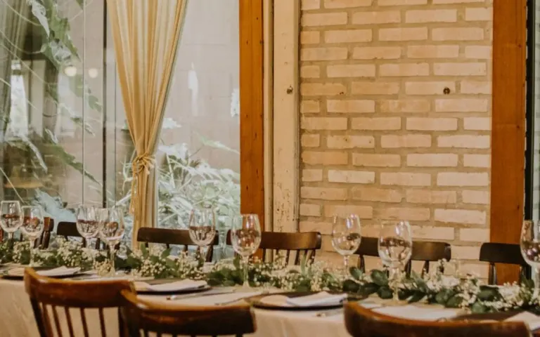 Wesele w restauracji w Warszawie: lokale i obiad weselny
